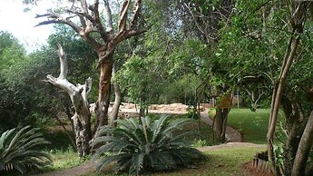 Baluleni Safari Lodge