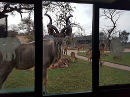Baluleni Safari Lodge