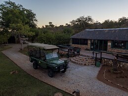 Baluleni Safari Lodge