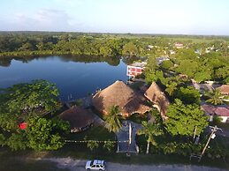 Lamanai Landings Hotel and Marina