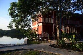 Lamanai Landings Hotel and Marina