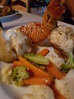 Lamanai Landings Hotel and Marina