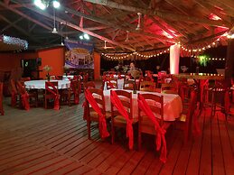 Lamanai Landings Hotel and Marina