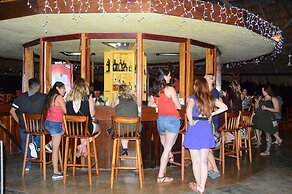 Lamanai Landings Hotel and Marina