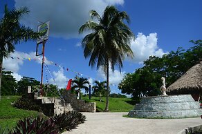 Lamanai Landings Hotel and Marina