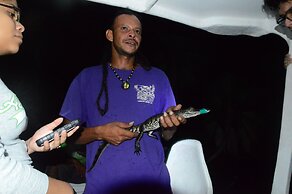 Lamanai Landings Hotel and Marina