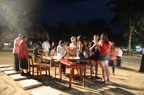 Lamanai Landings Hotel and Marina