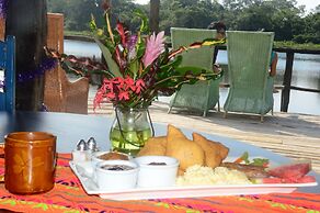 Lamanai Landings Hotel and Marina