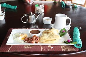 Lamanai Landings Hotel and Marina