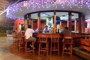 Lamanai Landings Hotel and Marina