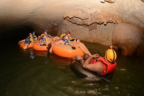 Lamanai Landings Hotel and Marina