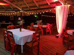 Lamanai Landings Hotel and Marina