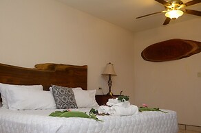 Lamanai Landings Hotel and Marina