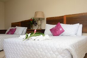 Lamanai Landings Hotel and Marina