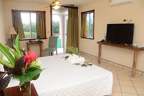 Lamanai Landings Hotel and Marina