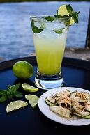 Lamanai Landings Hotel and Marina