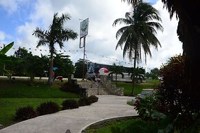 Lamanai Landings Hotel and Marina