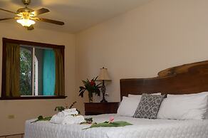 Lamanai Landings Hotel and Marina