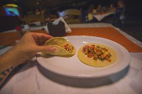 Lamanai Landings Hotel and Marina