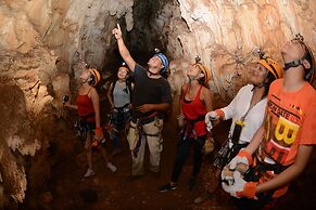 Lamanai Landings Hotel and Marina