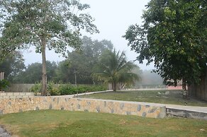 Lamanai Landings Hotel and Marina