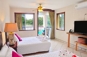 Lamanai Landings Hotel and Marina