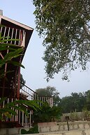 Lamanai Landings Hotel and Marina