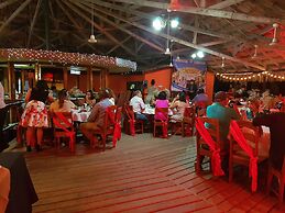 Lamanai Landings Hotel and Marina