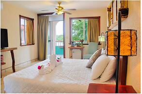 Lamanai Landings Hotel and Marina