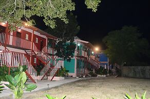 Lamanai Landings Hotel and Marina