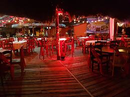 Lamanai Landings Hotel and Marina