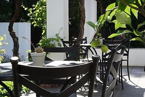 Lemon & Lime Guest House