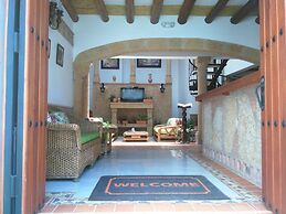 Hotel Campanario Real