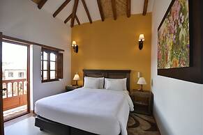 Hotel Campanario Real