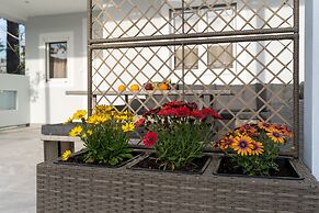 Acapulco Marinos Studios & Apartments