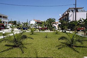 Acapulco Marinos Studios & Apartments