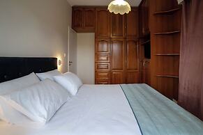 Acapulco Marinos Studios & Apartments