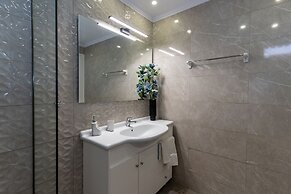 Acapulco Marinos Studios & Apartments