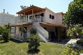 Acapulco Marinos Studios & Apartments