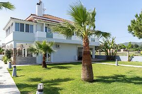 Acapulco Marinos Studios & Apartments