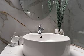 Acapulco Marinos Studios & Apartments