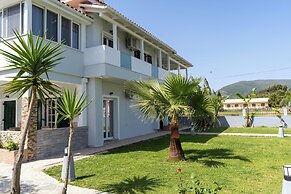 Acapulco Marinos Studios & Apartments