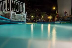 Acapulco Marinos Studios & Apartments