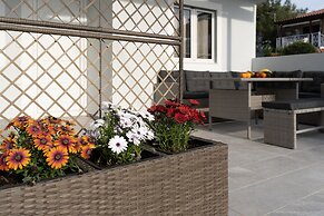 Acapulco Marinos Studios & Apartments