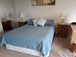 Cave Rock Guest House