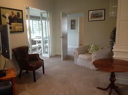 Cave Rock Guest House