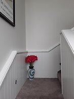 Cave Rock Guest House