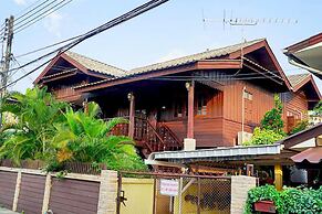 Huan Kawin Est.58 Lanna Home & Collection - Campus Accommodation