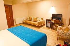 Fayton Hotel