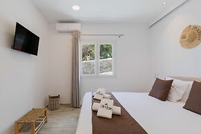 Dimele Rooms & Studios